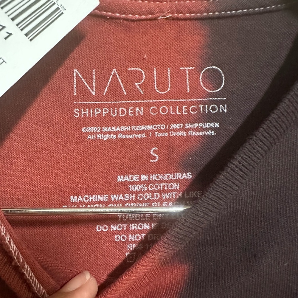 Naruto Two-Tone Graphic Tee - Red and Black Size Small - Picture 5 of 5